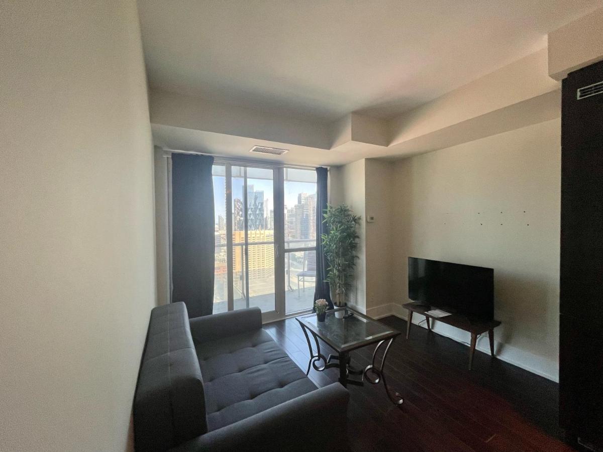 Two Br Two Ba Condo Face To Cn Tower Step To Rogers Centre トロント エクステリア 写真